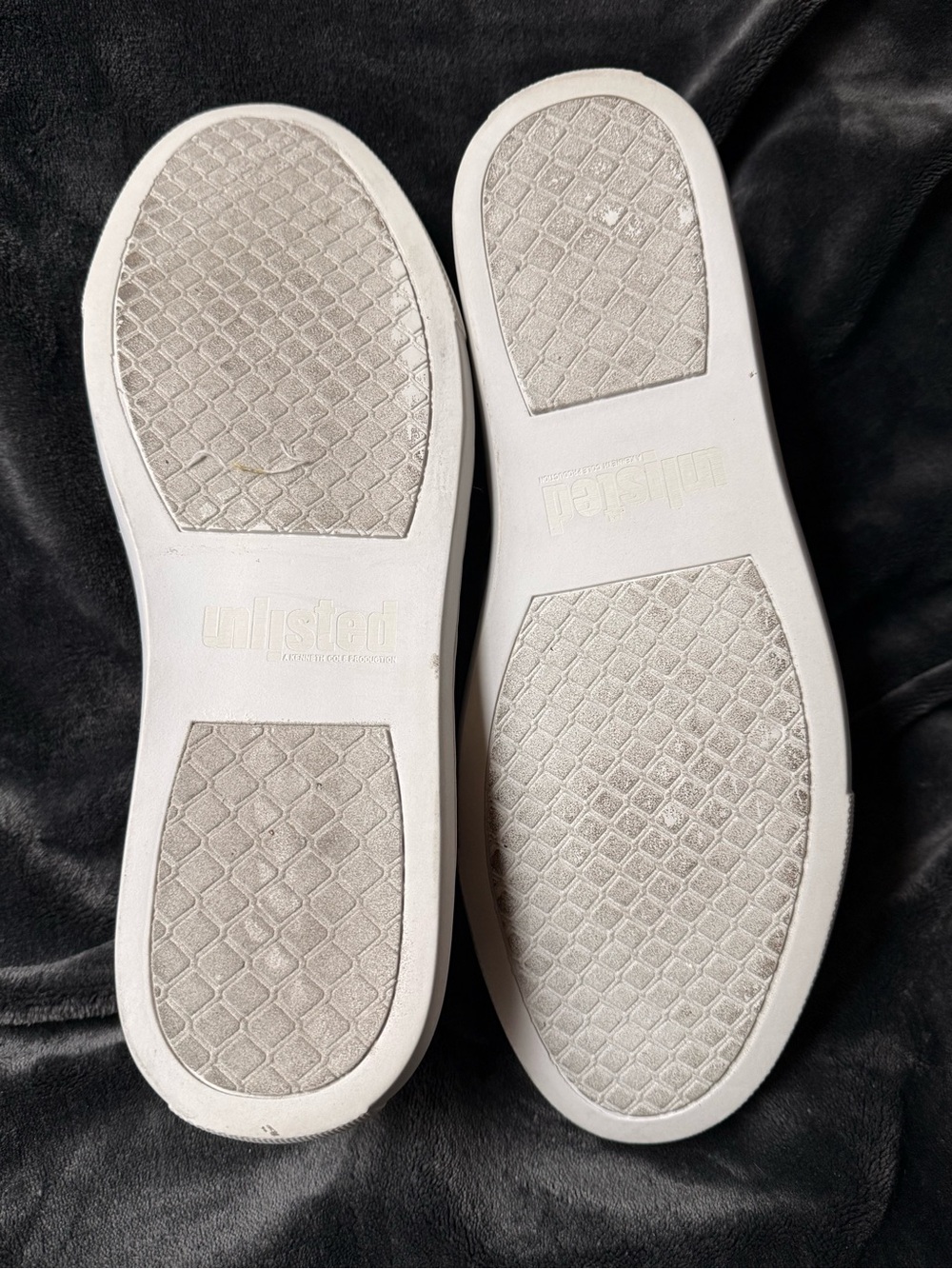 Kenneth Cole Black and White Tropical-Print Slip-On Loafers - Picture 4 of 5